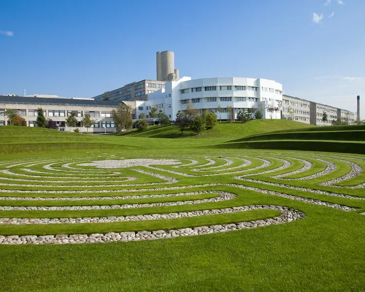 University of Derby 
 campus