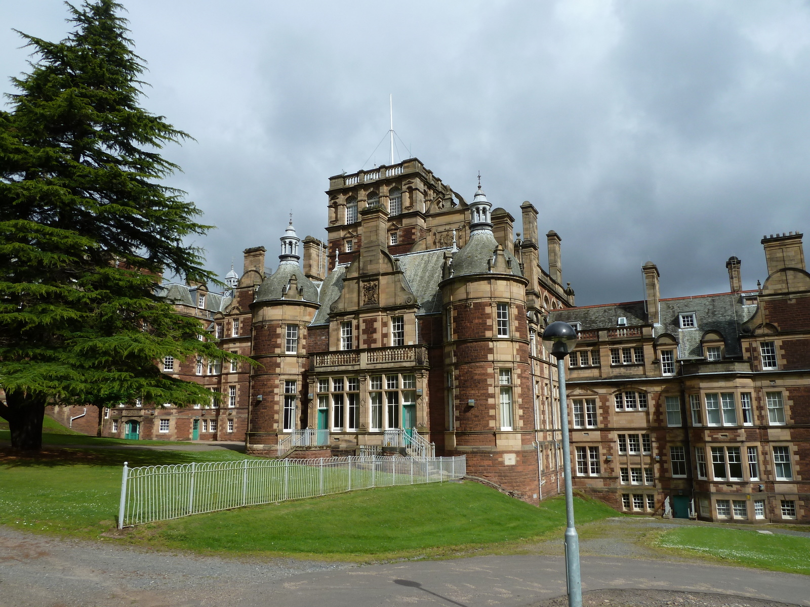 University of East London 
 campus