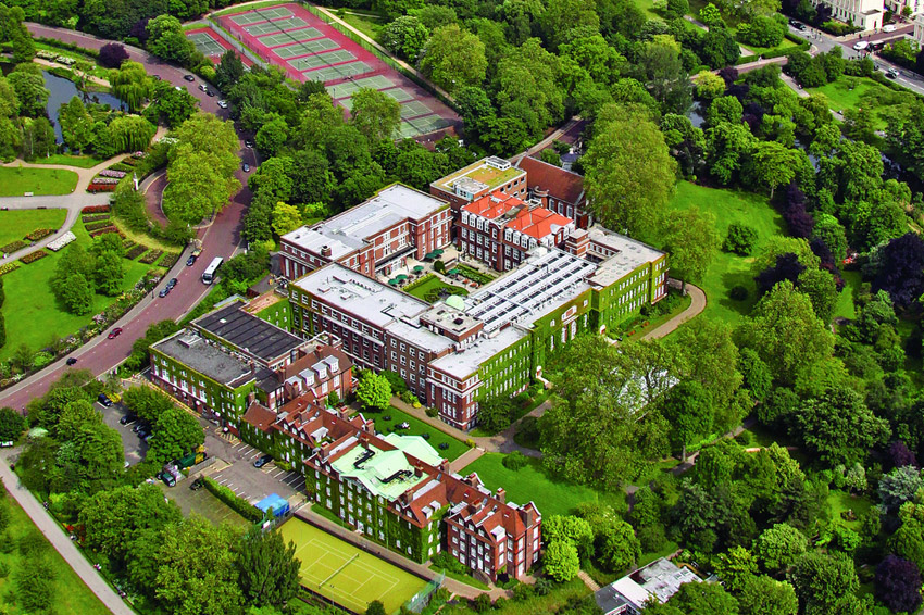 University of Reading 
 campus